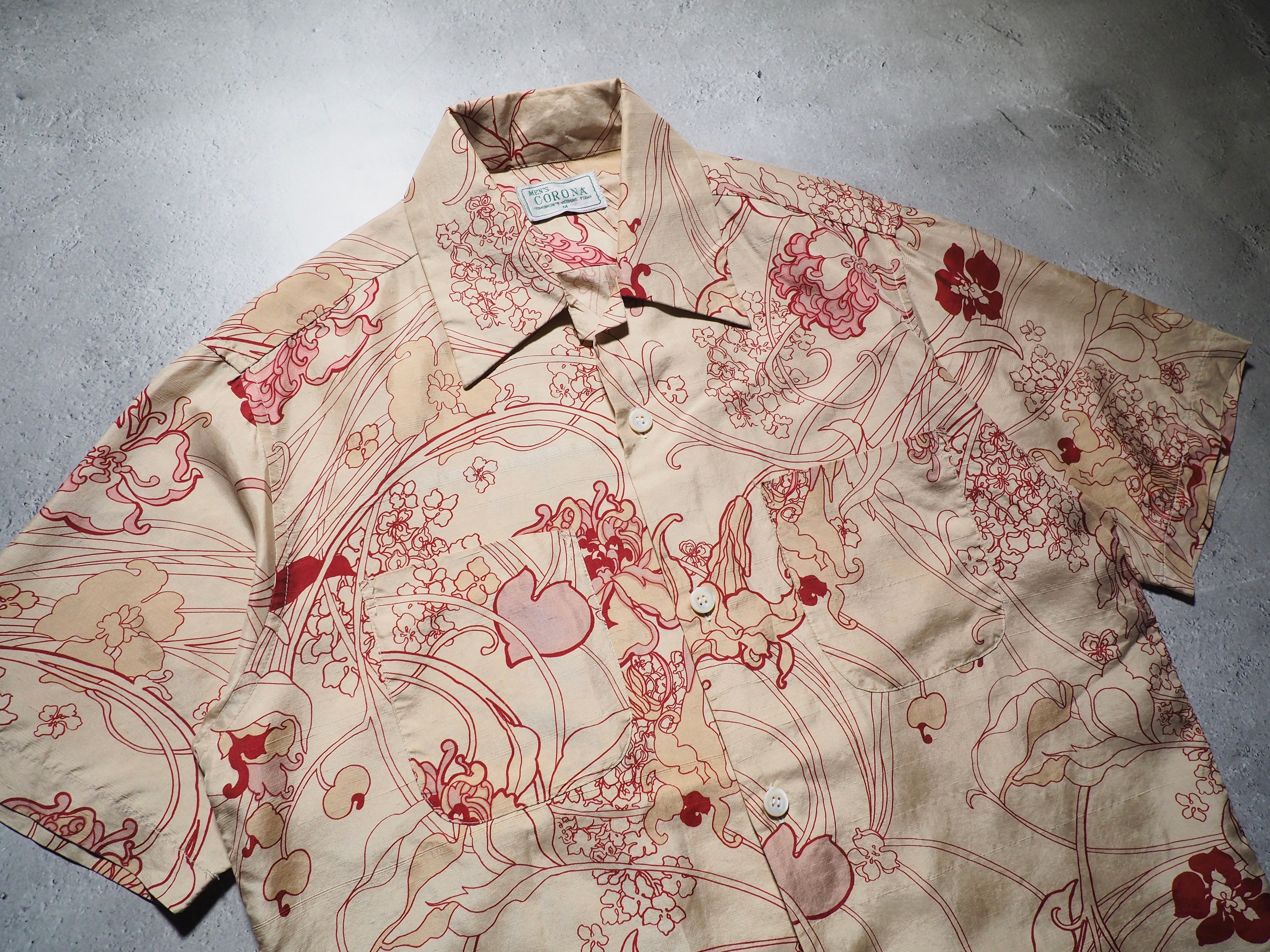 1990s Beautiful flower pattern vintage open collar SS silk shirt