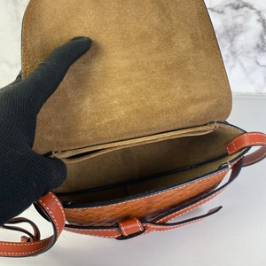 【最終処分SALE】 LOEWEロエベゲートミニ クロコ ショルダーバッグ オレンジ A-7644