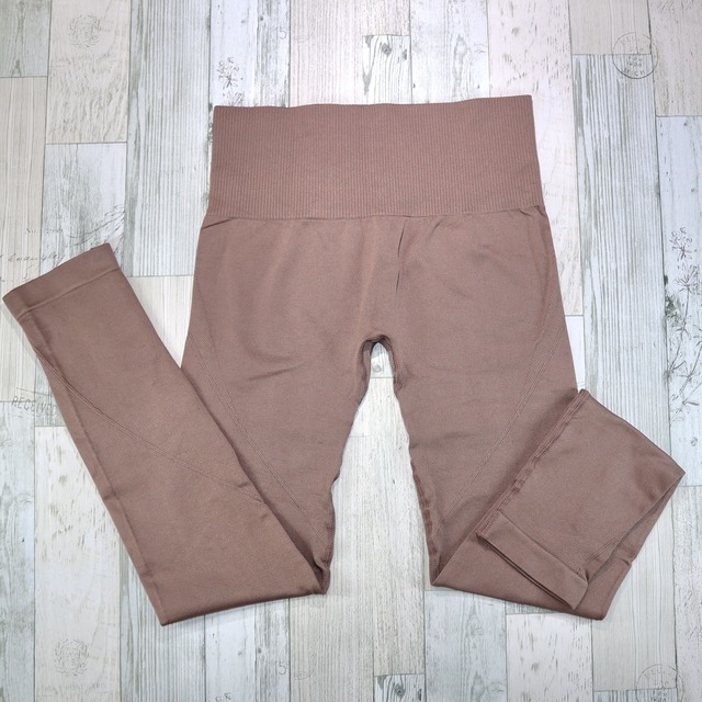 【 SET UP 】シームレス×ライトブラウン