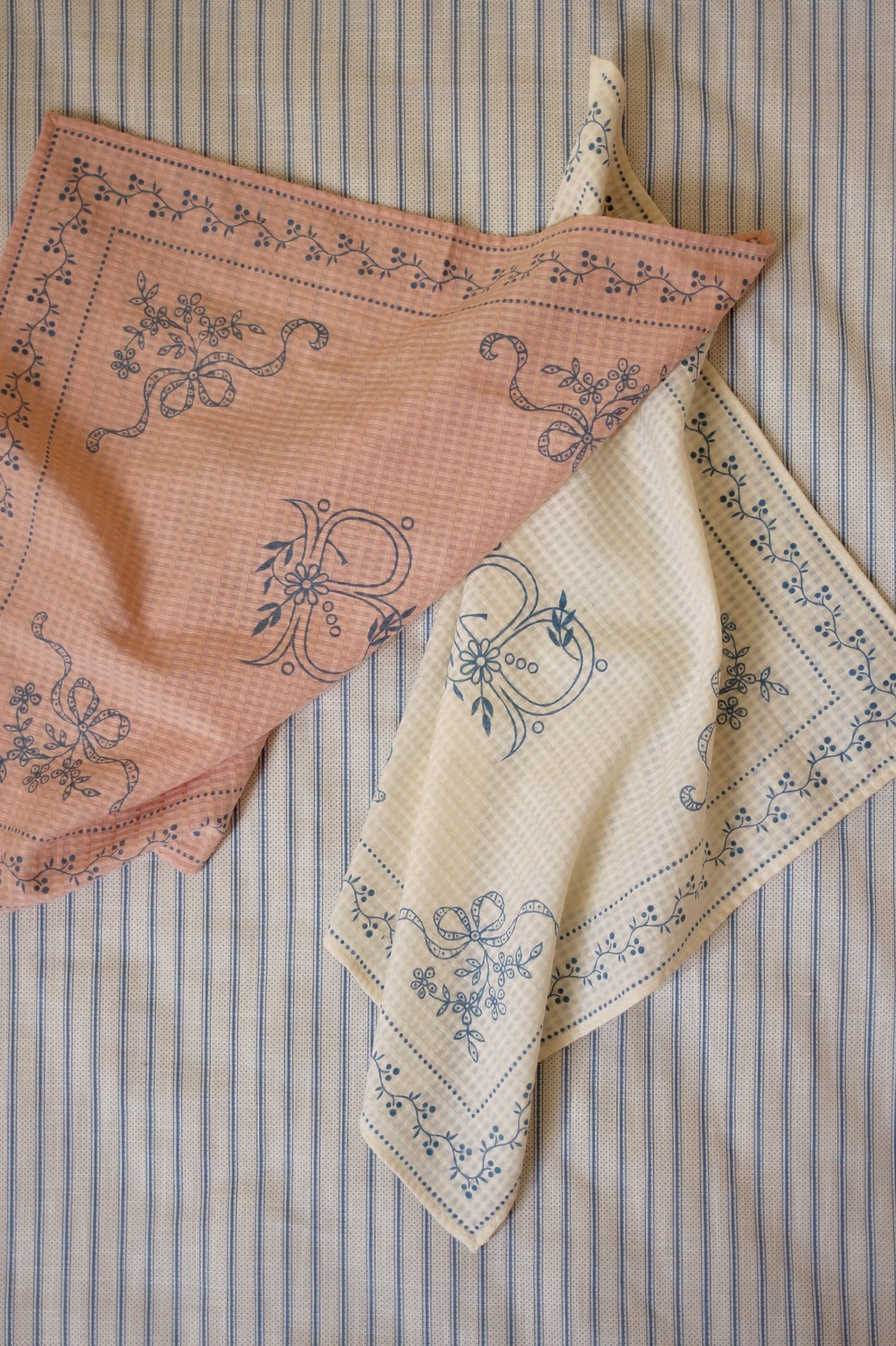 SCARF (PINK & NATURAL) / Bonjour Diary
