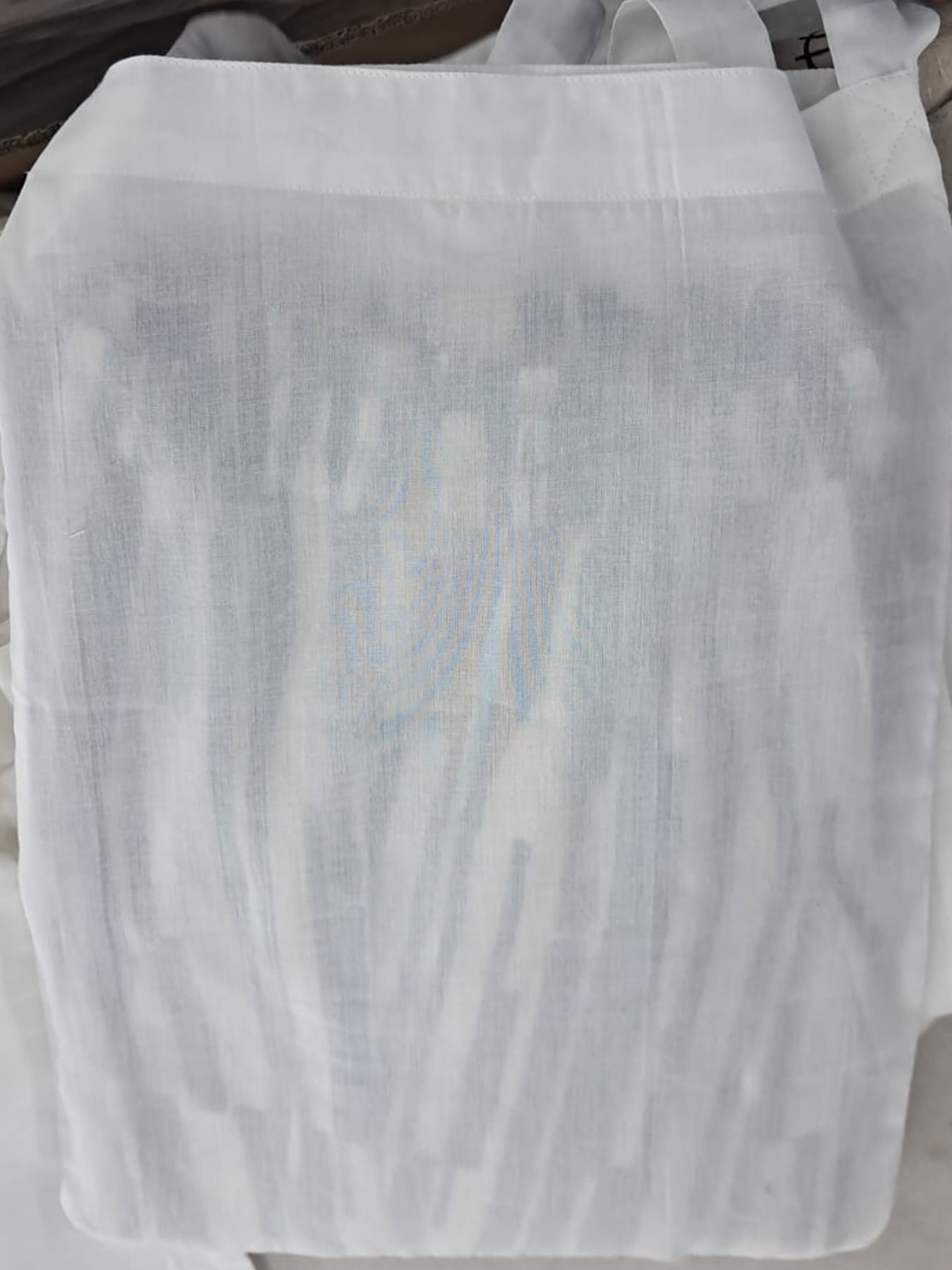 tado ANIOL APRON