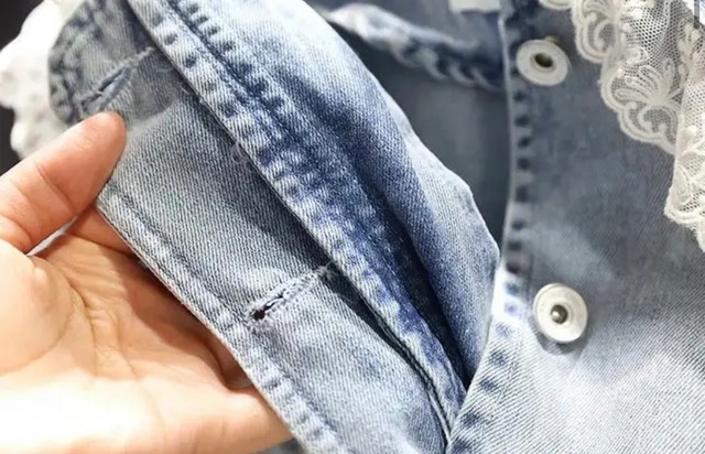 レース襟の可愛いデニムジャケット