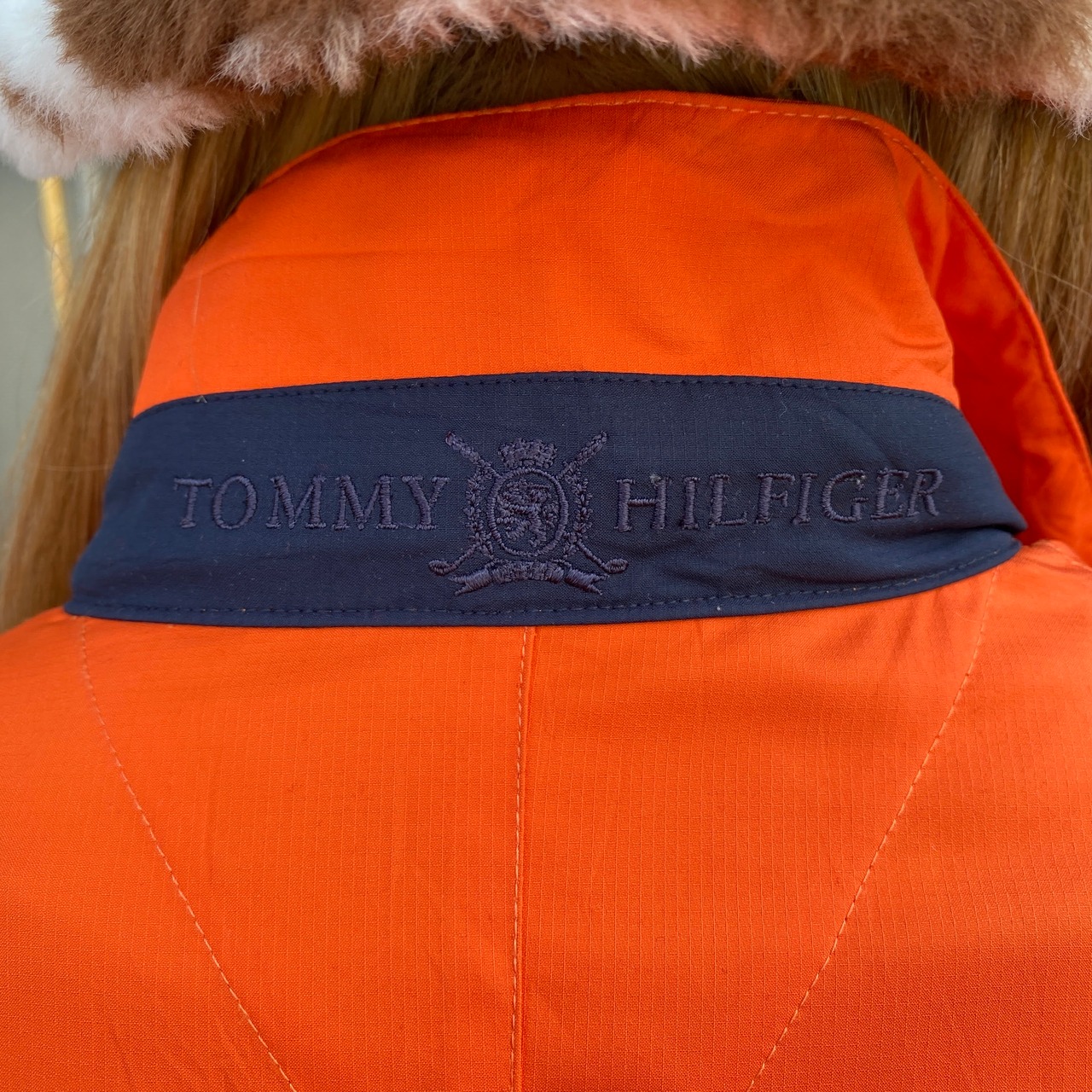 TOMMY HILFIGER トミーヒルフィガー ウインドブレーカー メンズM 古着 