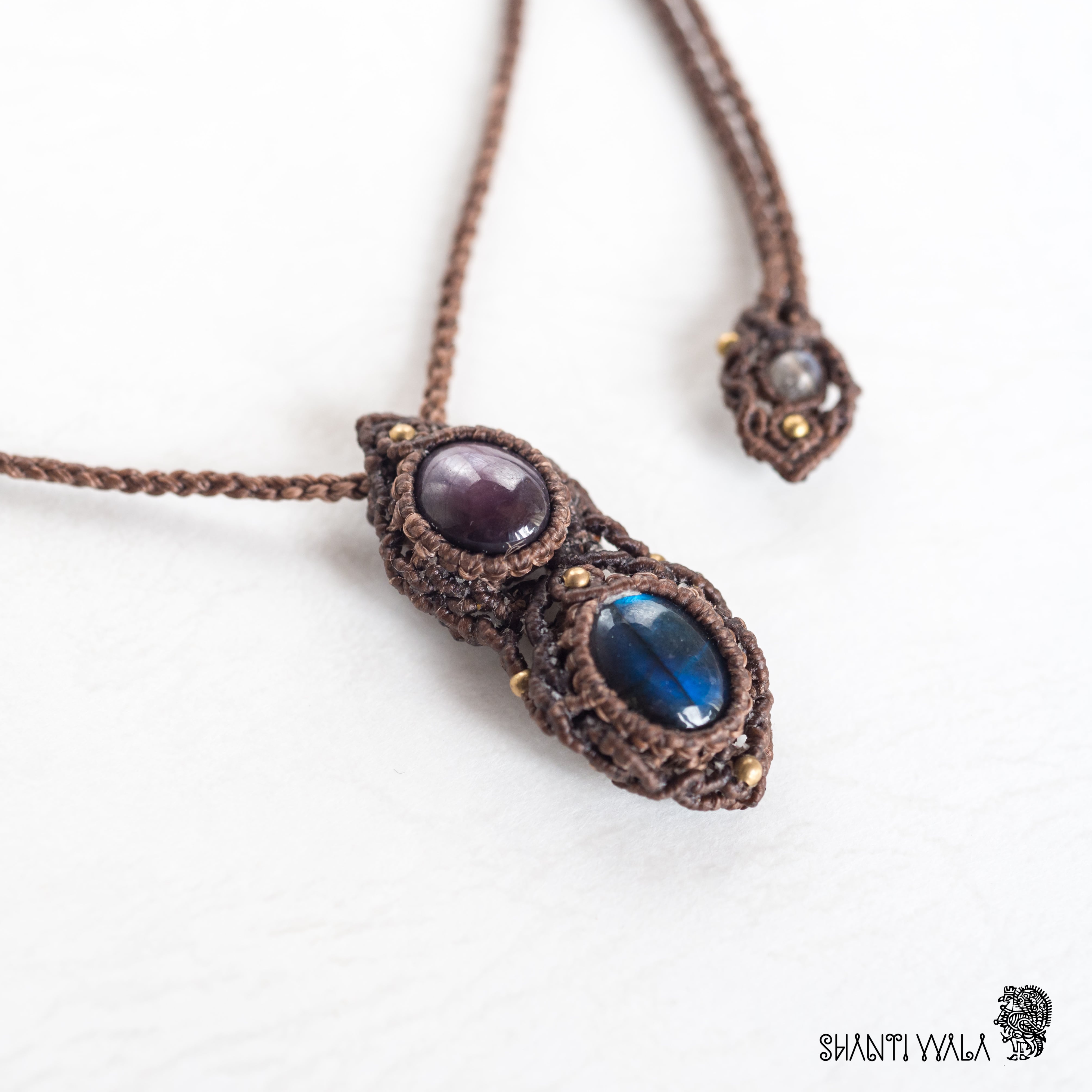 スタールビーのマクラメネックレス 46bf2b8903464266d59704cca23859