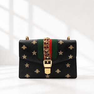 【GUCCI】グッチ　未使用　シルヴィ ビー＆スター スモールショルダーバッグ