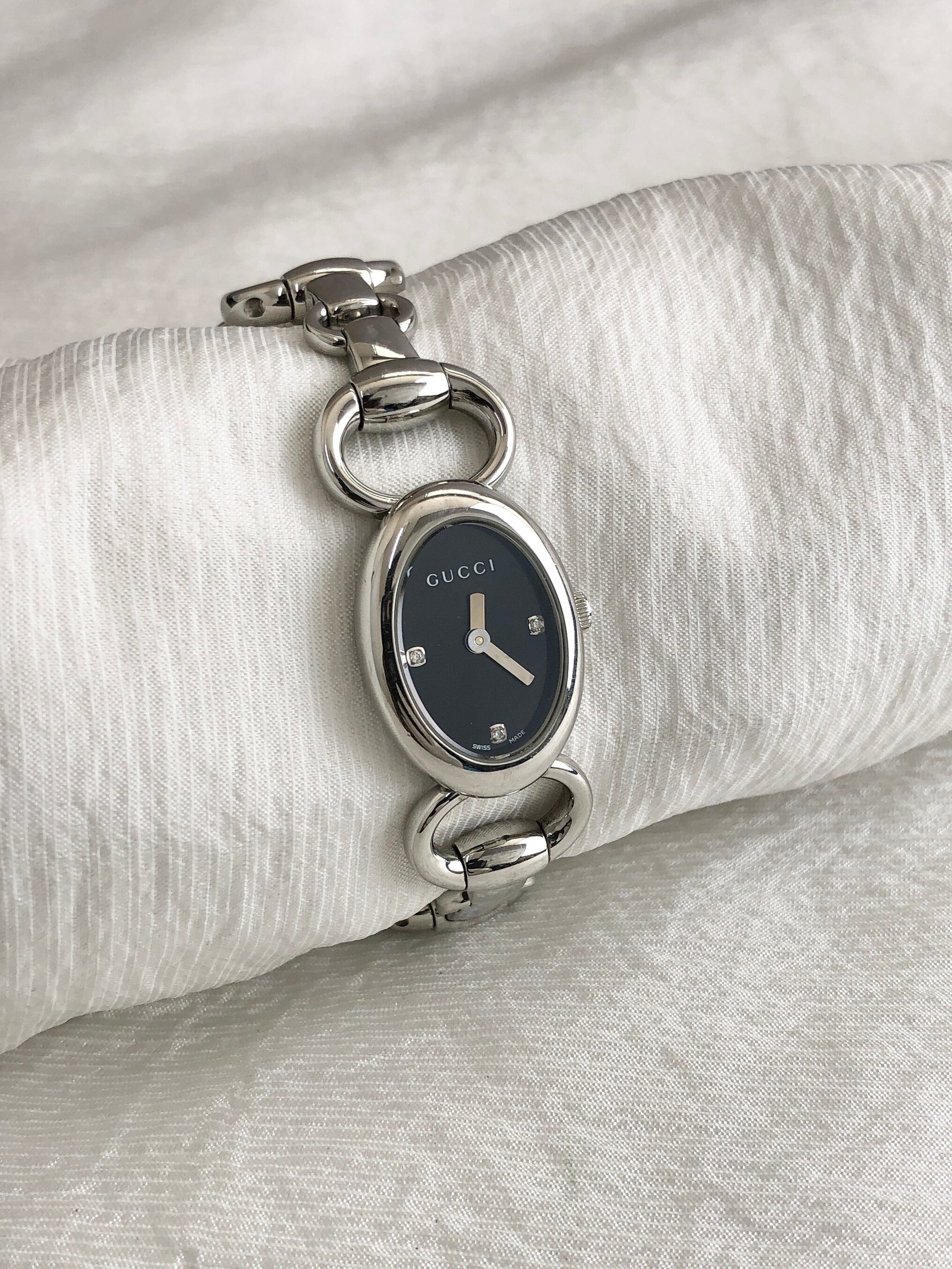 GUCCI グッチ トルヴォーニ 腕時計 シルバー ホースビット ステンレススチール クォーツ YA118501 118 vintage ヴィンテージ オールド vbkz3t