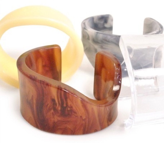 marble wide bangle