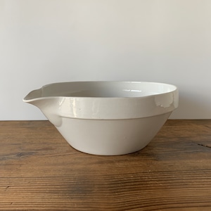 ARABIA / Lipped Bowl / 1930-40s