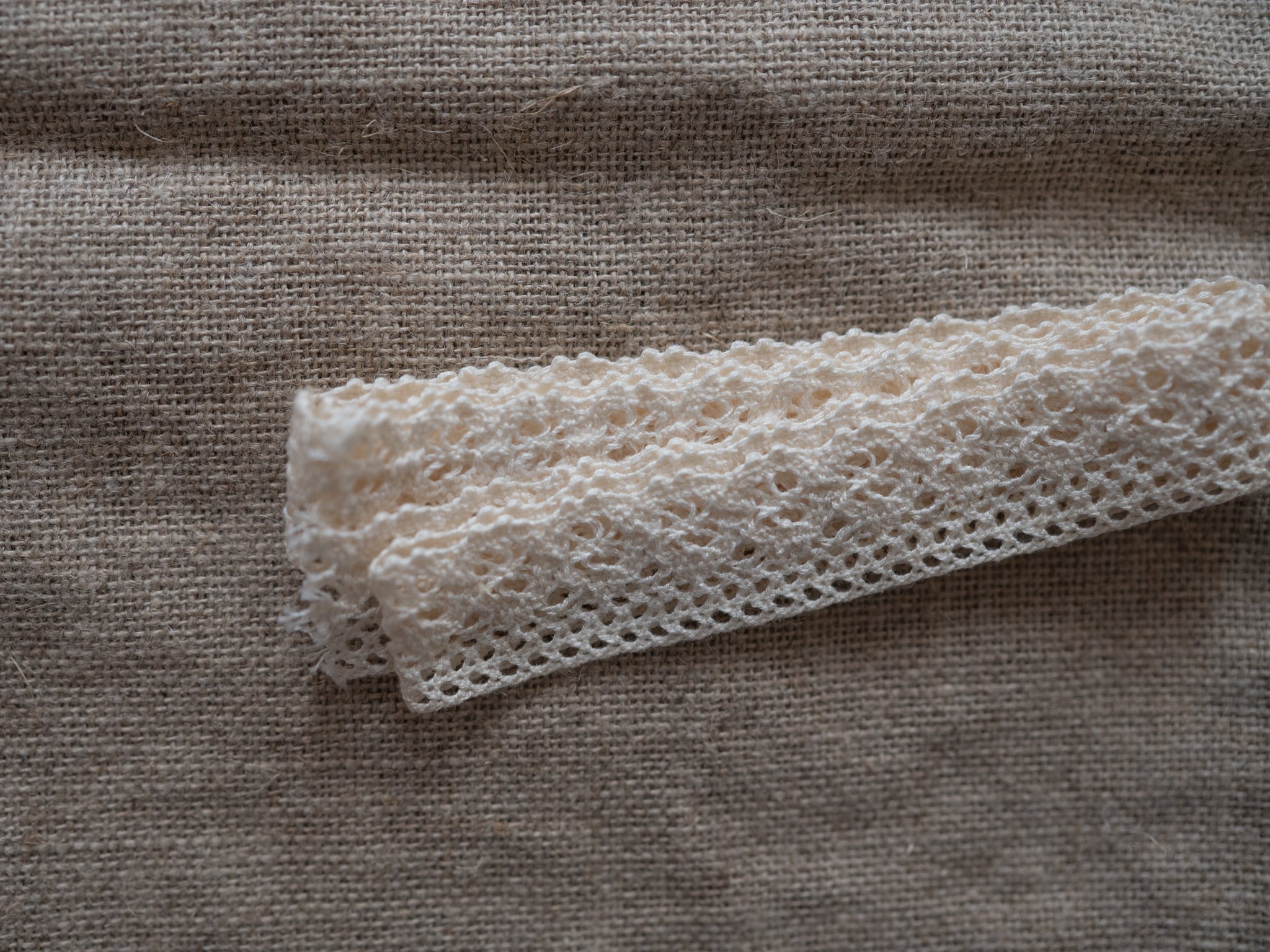 フランス アンティークレース(B)