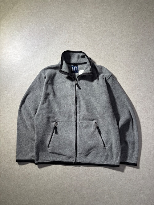 00s GAP fleece jacket
