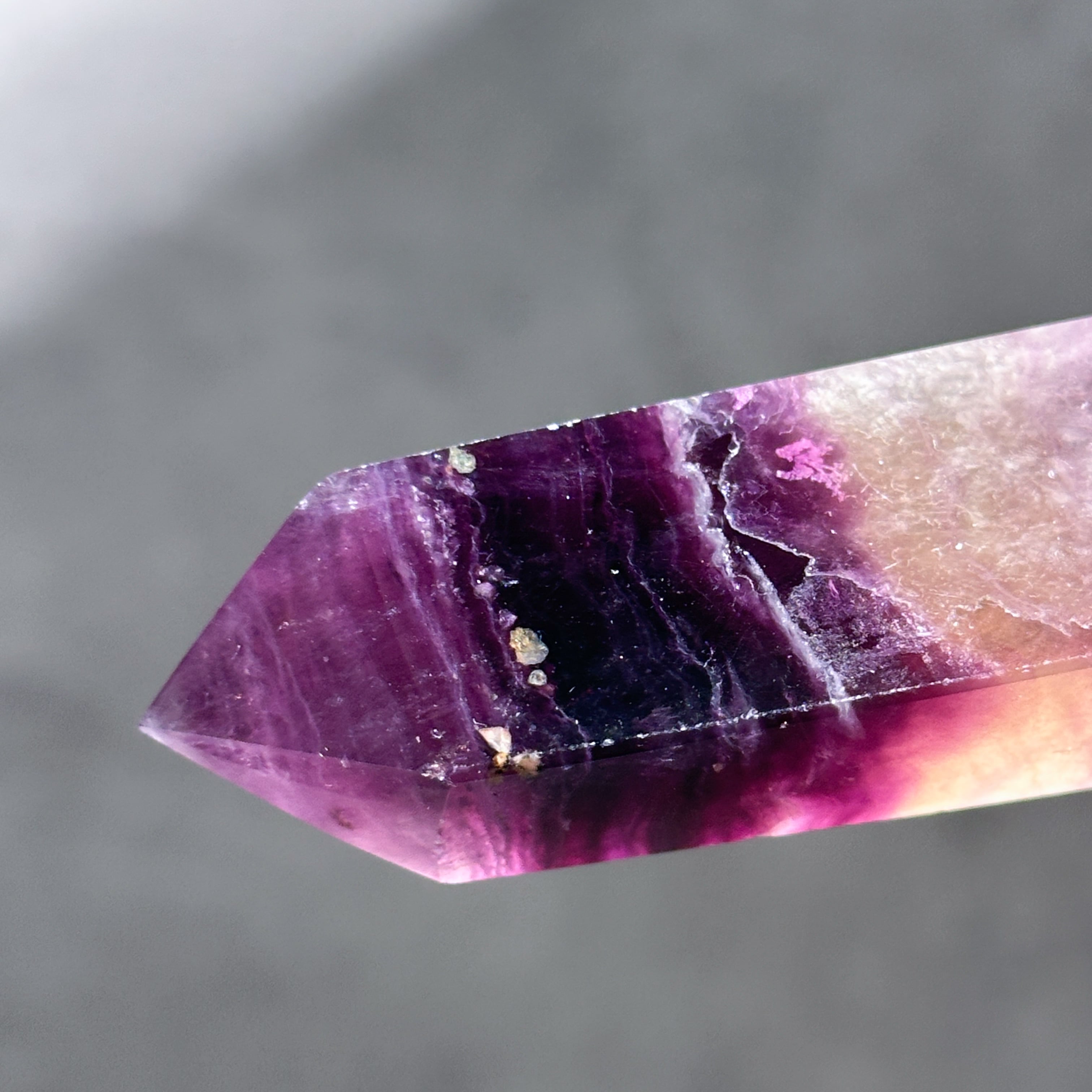 レインボーフローライト タワー24◇ Rainbow Fluorite ◇天然石・鉱物