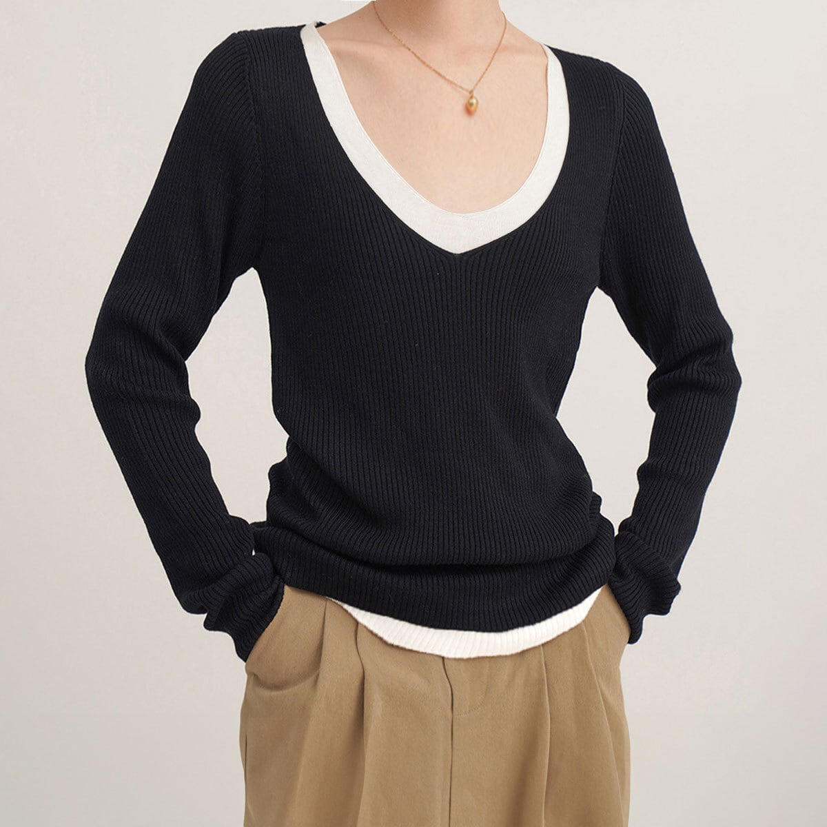 レイヤード風 ニット 長袖 トップス レディース 春秋冬 韓国 重ね着風 Vネック 大人 きれいめ カジュアル おしゃれ リブニット 薄手 無地 インナー 大人可愛い 大人女子