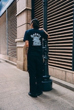 SHIP BLACK WHITE T