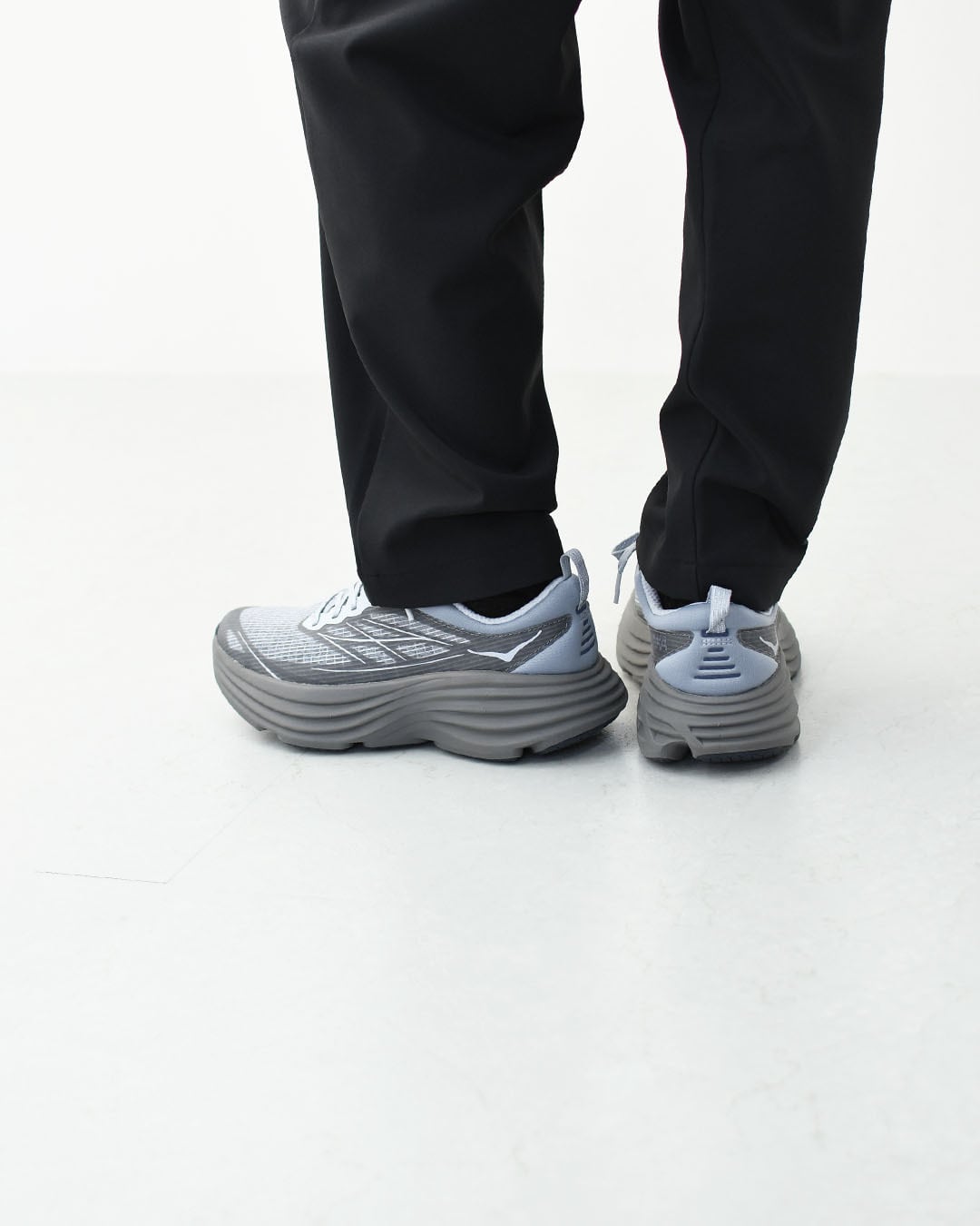 HOKA ONE ONE [ホカオネオネ] U BONDI 8 TS CAGED [1155391-wmn