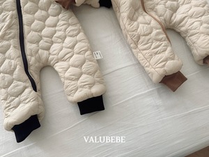 【予約/特典】valu bebe / Tumble Padded Reversible Suit