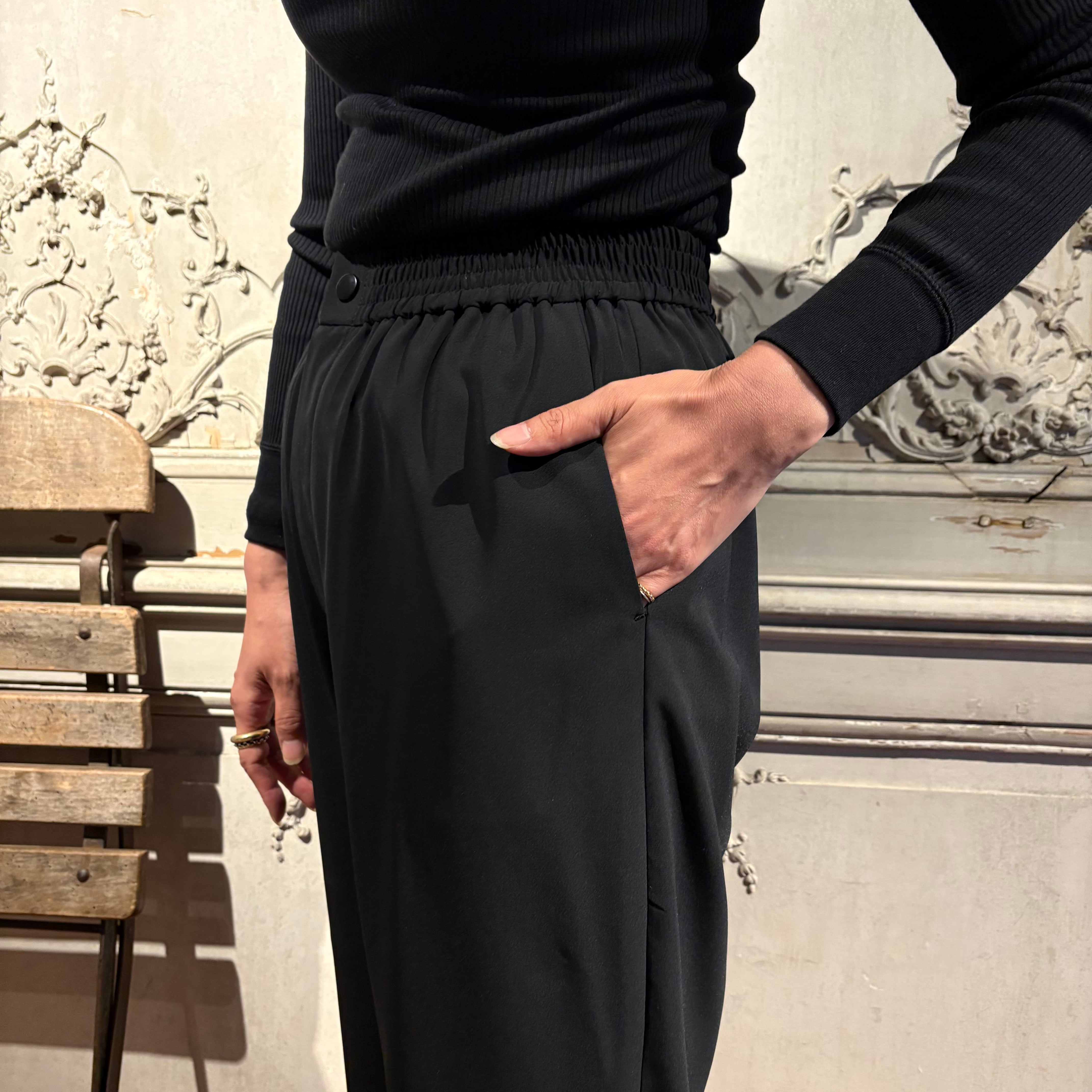 HYKE【ハイク】 STRETCH WIDE-LEG PANTS (13332) | glamour online