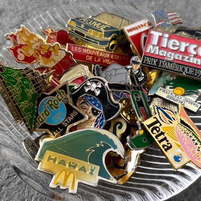 30個  フランス雑貨 ヴィンテージ  ピンバッジ ピンズ France pins  Pin badge vintage 古着 通販 リメイク ブローチ  アタッチメント付属 雑貨 2604011-2605027-19
