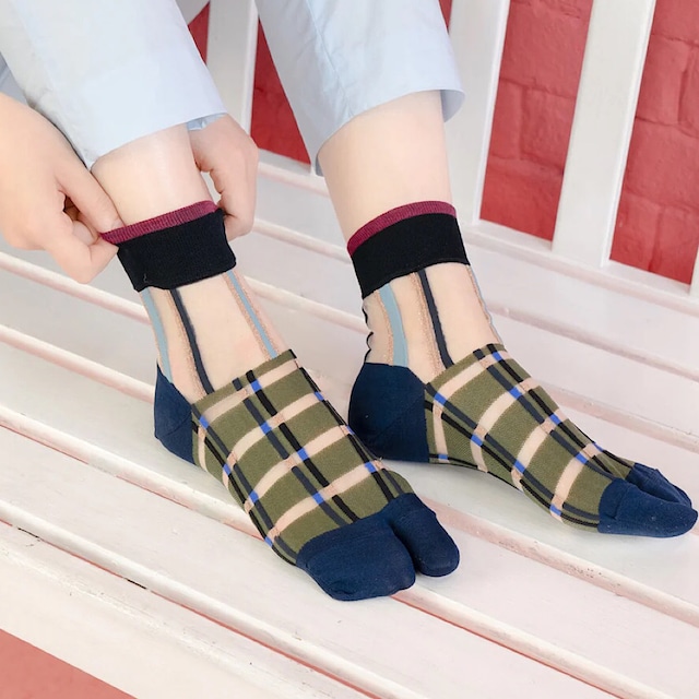 COQ KANAKOKAJIHARA /【23−25cm】multiple check tabi socks