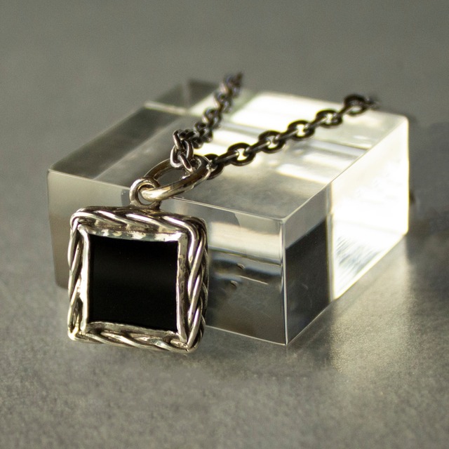 Mirrorstone Necklace (Square) #Onyx