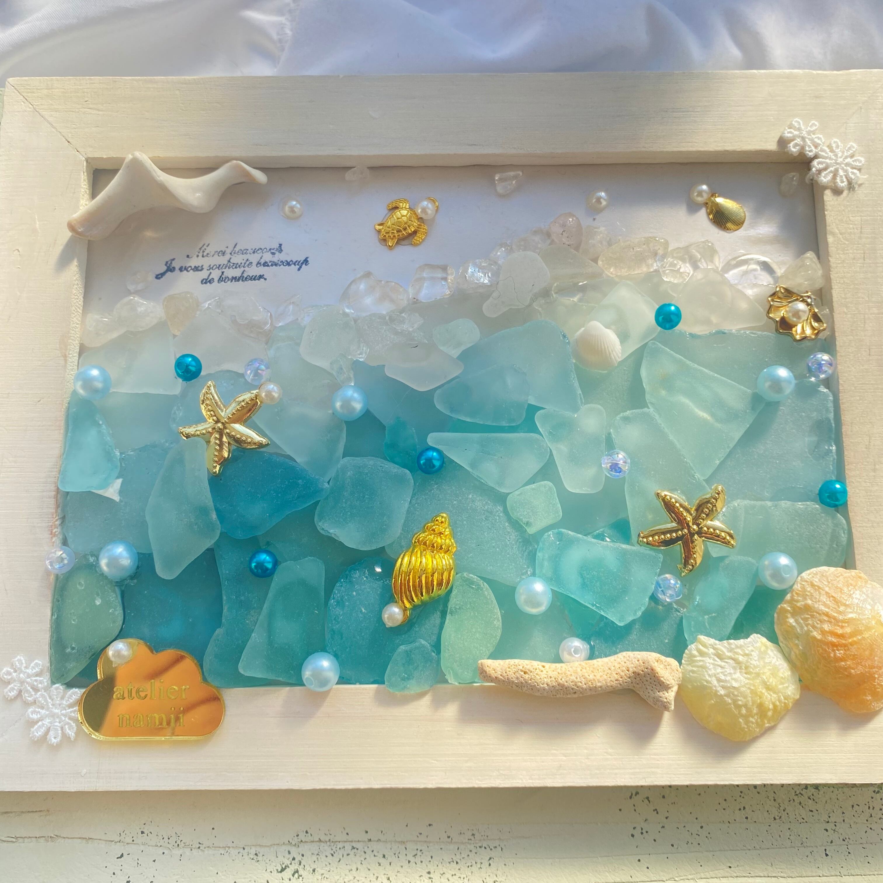 "幸運パワーの溢れる夏の海。"