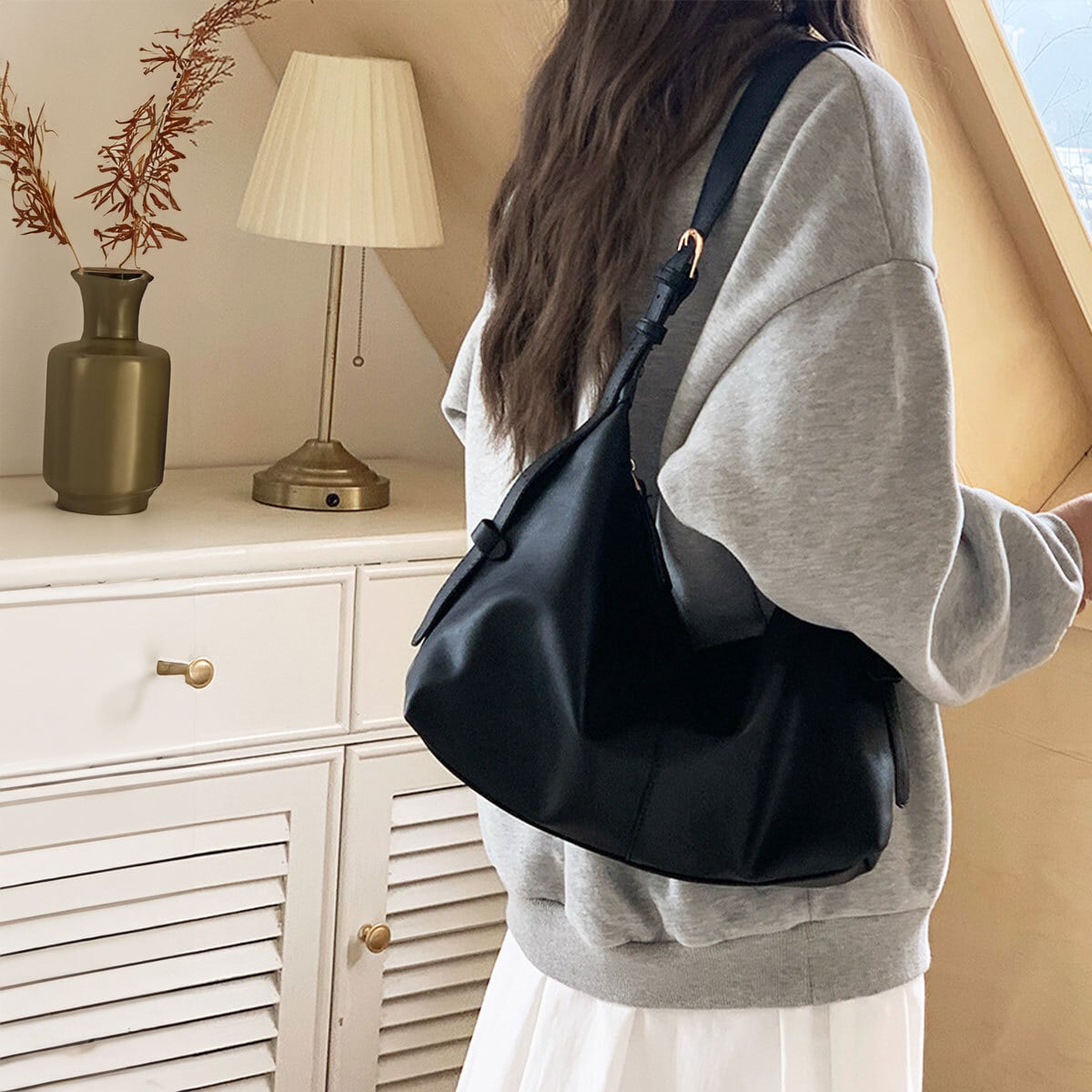 PUレザー ショルダーバッグ 大容量 レディース 韓国 通勤 通学 ビジネス OL きれいめ 大人 カジュアル おしゃれ シンプル ワンショルダー バッグ 大人可愛い 大人女子