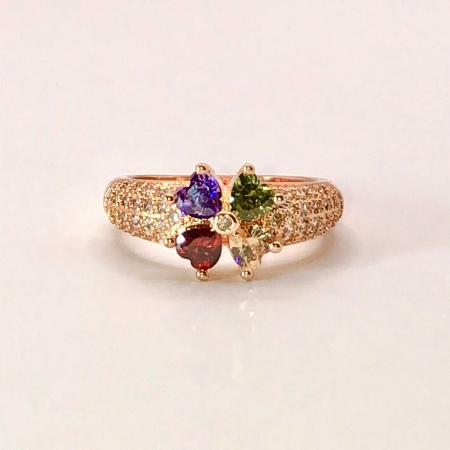 Colorful clover ring