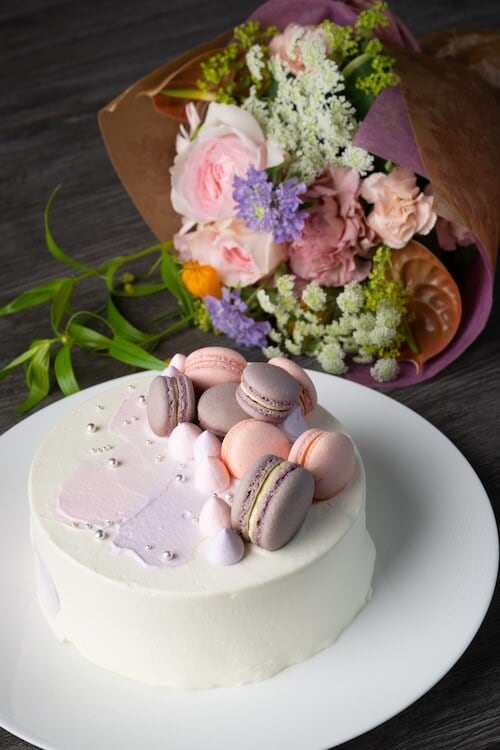 記念日ギフトセット｜フラワーブーケ＆ホールケーキ #誕生日 #成人祝い