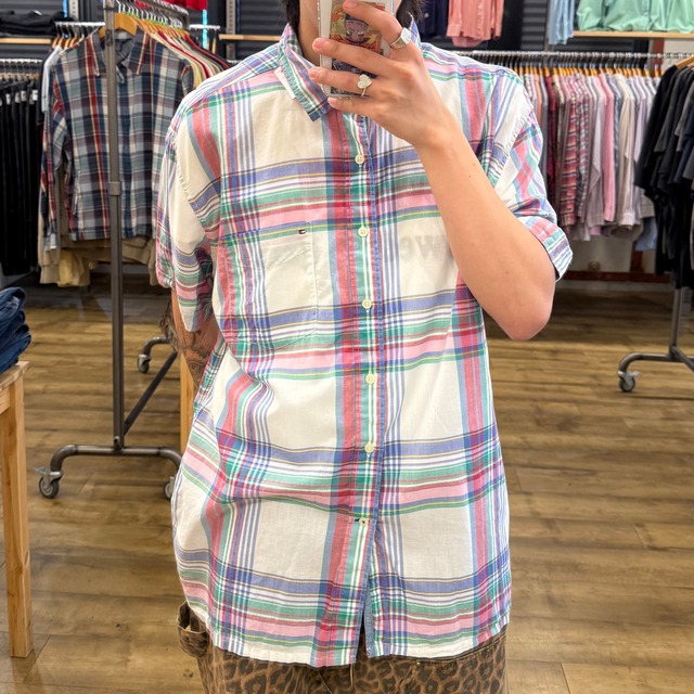 【TOMMY HILFIGER/トミーヒルフィガー】半袖シャツ