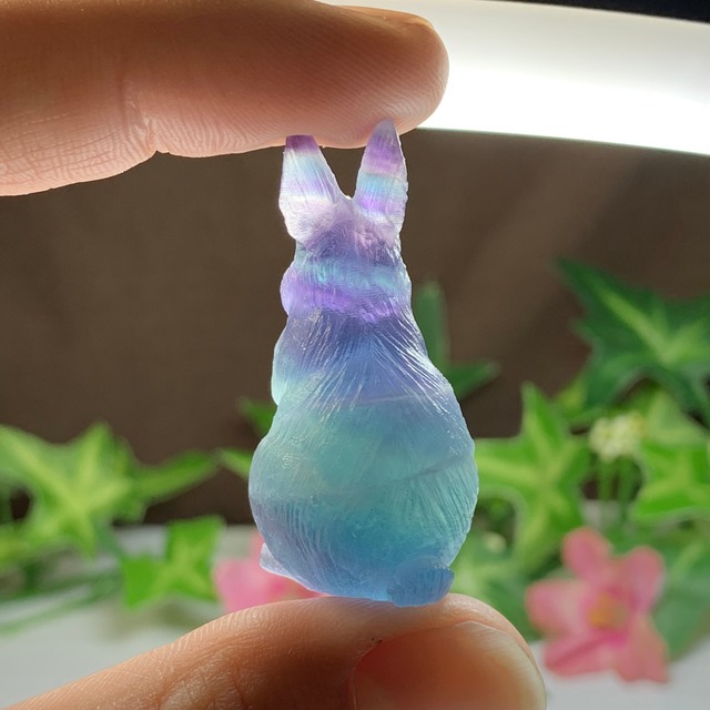 12.フローライトうさぎ・インテリア