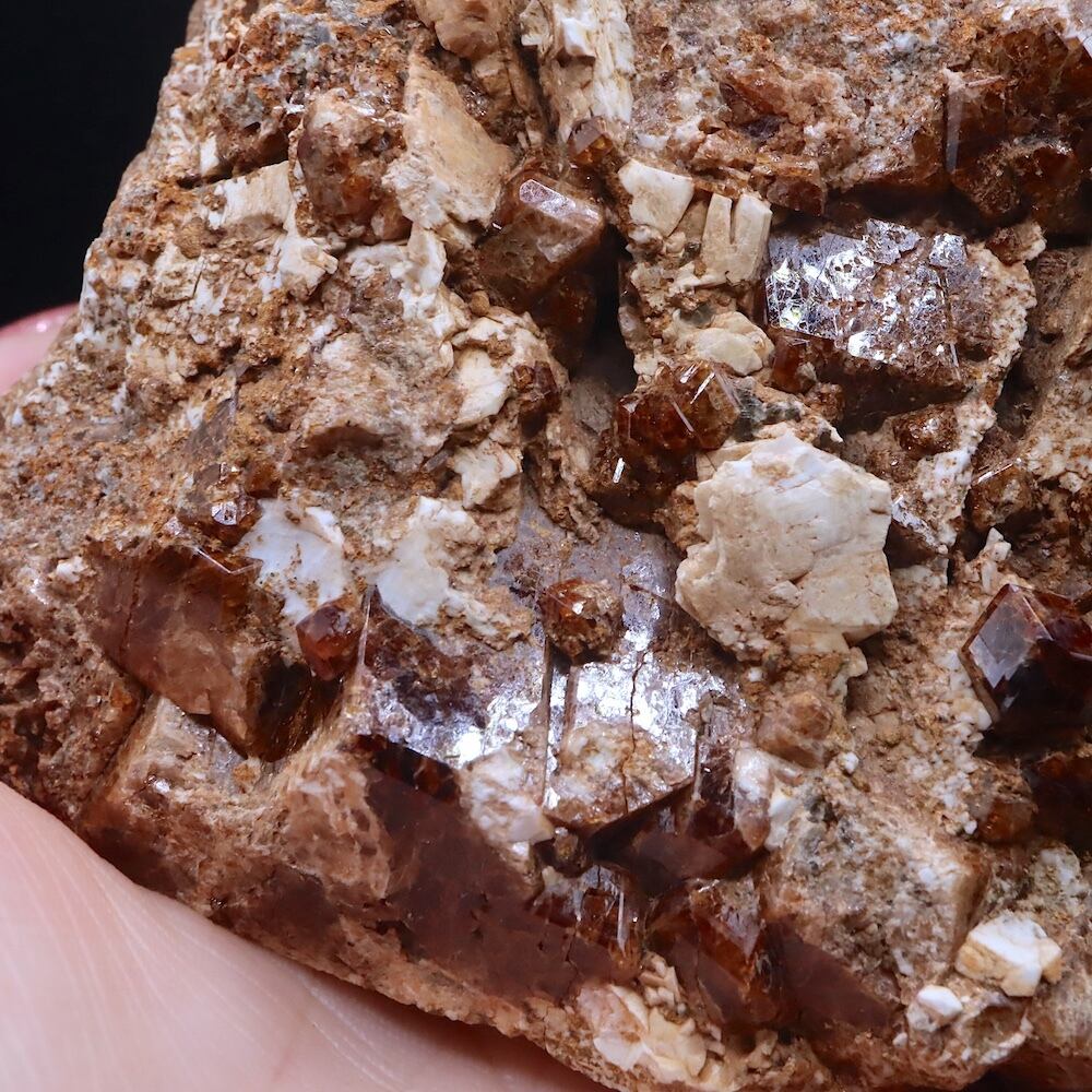 自主採掘！グロッシュラー ガーネット546.6g GN321 原石　鉱物　天然石 自主採掘！グロッシュラー ガーネット546.6g GN321 原石 鉱物 天然石