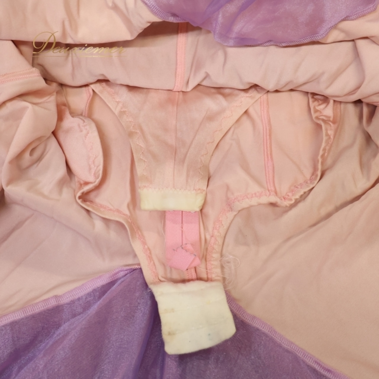 社交ダンス 衣装 silvia design シルビア スタンダード ドレス ワンピース デモ 競技 ダンス パーティ 発表会 紫 フリル レース 華やか ラベンダー パープル系 ホワイト系 高級感 かわいい フリル 競技用 ドレス ロングドレス コスチューム エレガント 女性用 おしゃれ パフォーマンス