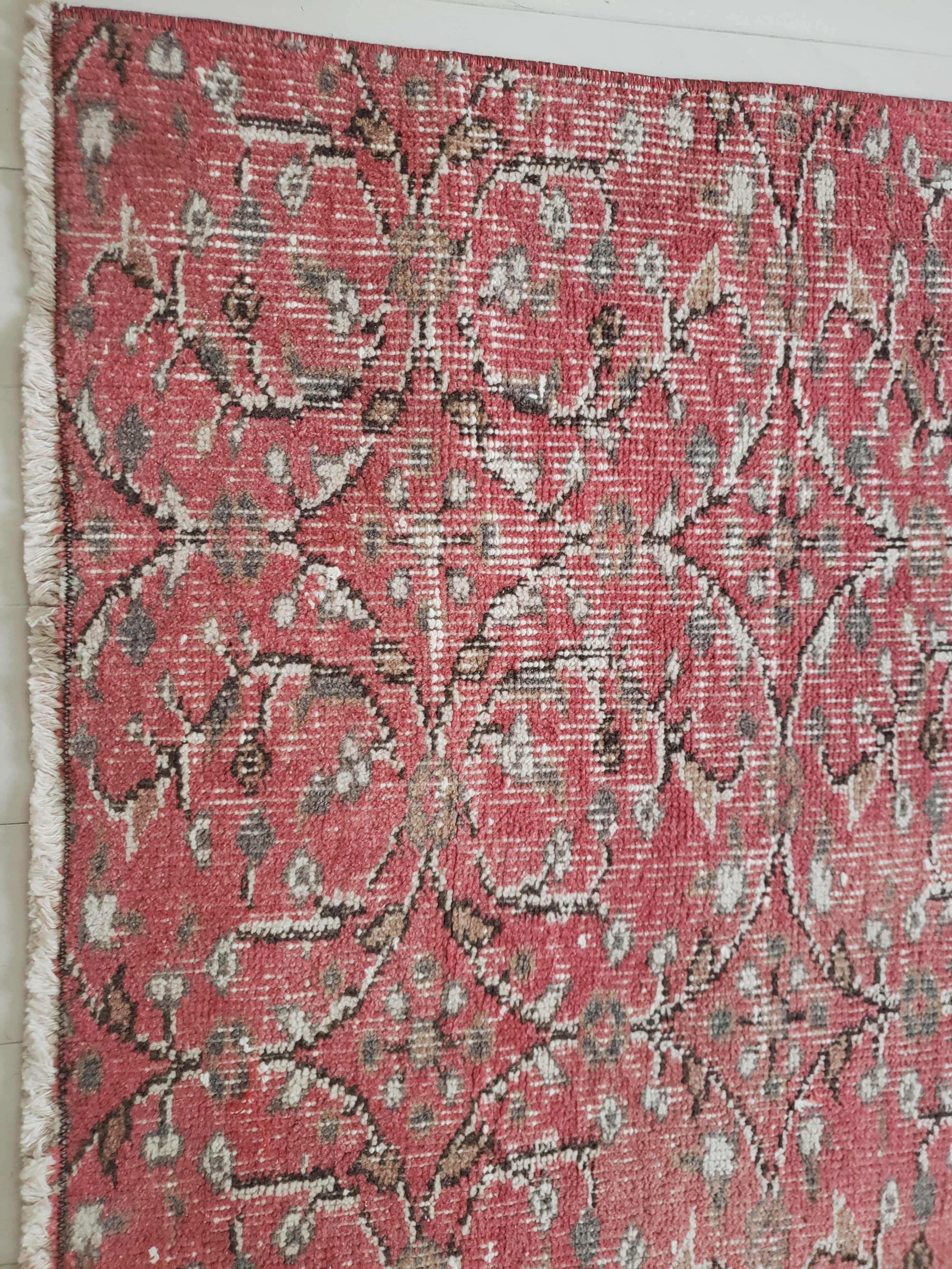 アンティークラグ トルクメン族 テケ絨毯（196cm×133cm）赤　茶　黒 アンティークラグ トルクメン族 テケ絨毯（196cm×133cm）赤 茶 黒