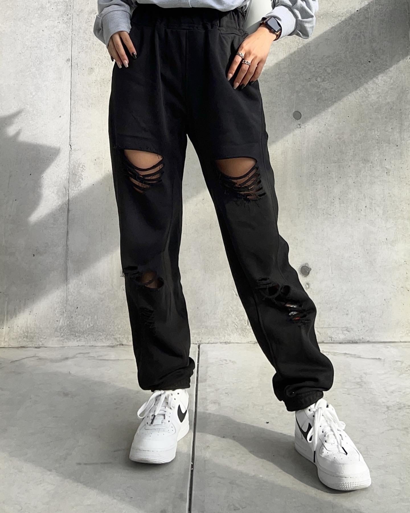 x1oa ダメージスウェットパンツ 黒 x1oa ダメージスウェットパンツ 黒