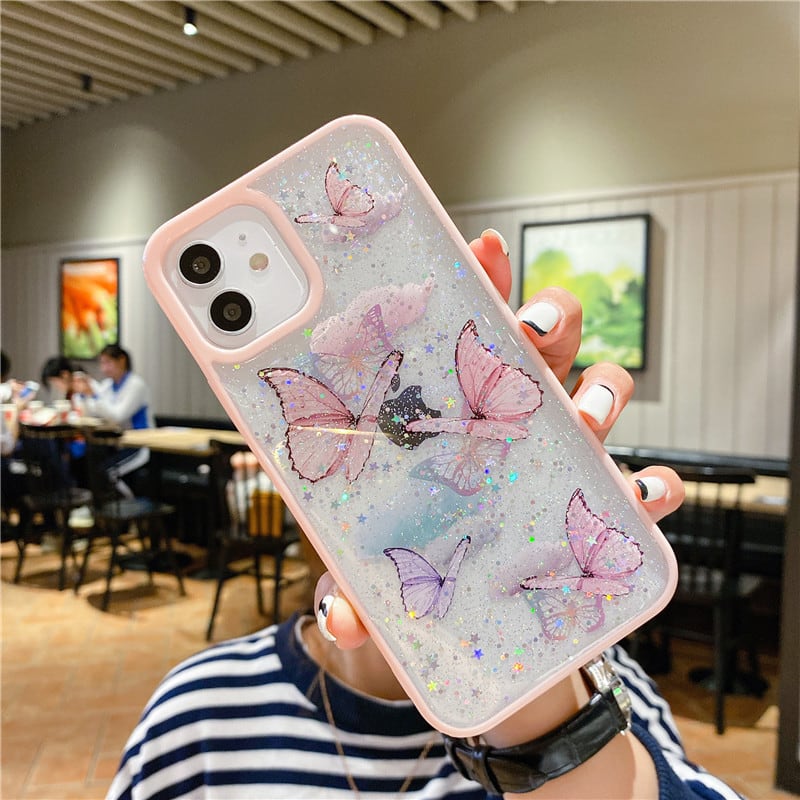 iPhone全機種対応】美しく蝶が舞う◎キラキララメ クリアケース