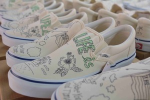少量再入荷！★限定★フリーレイジ × LIFE isコラボVANSスニーカー¥13800+tax(¥15180)