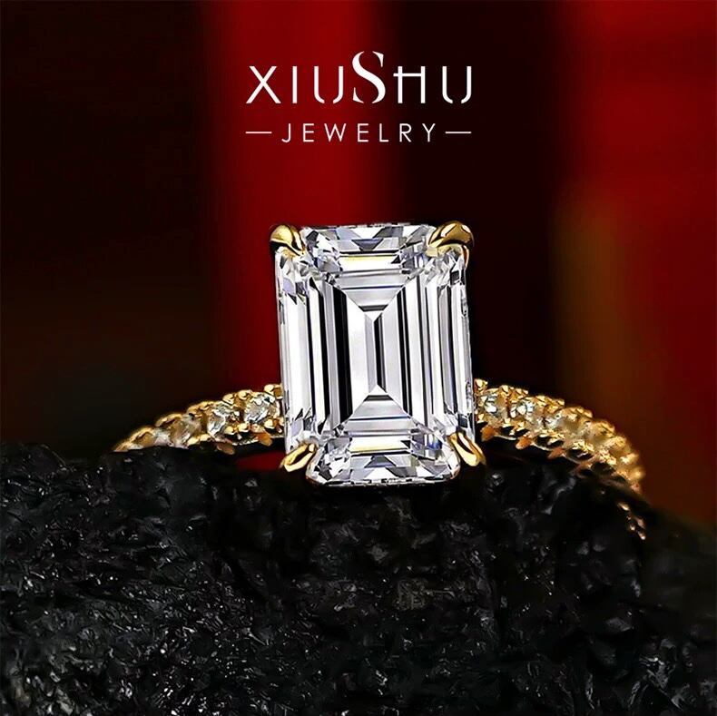 3.5カラット エメラルドカット 高炭素ダイヤモンド キラキラ