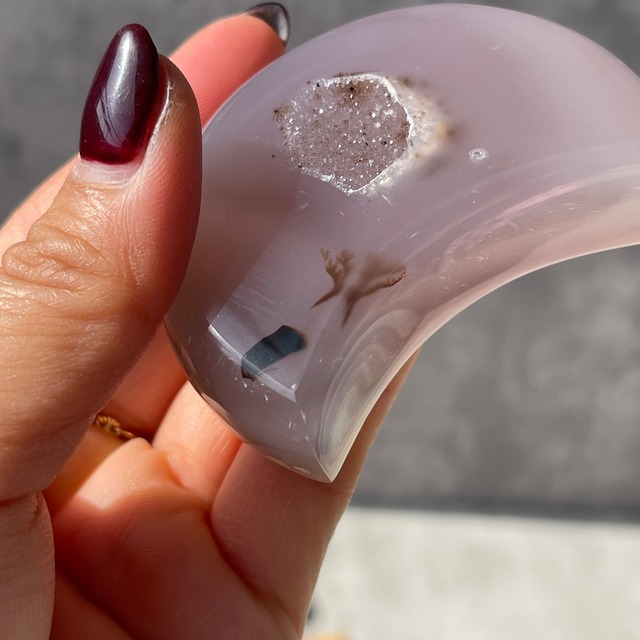 『ブラジル産 デンドリティックアゲート ムーン』｜景色のようなデンドリ模様の瑪瑙