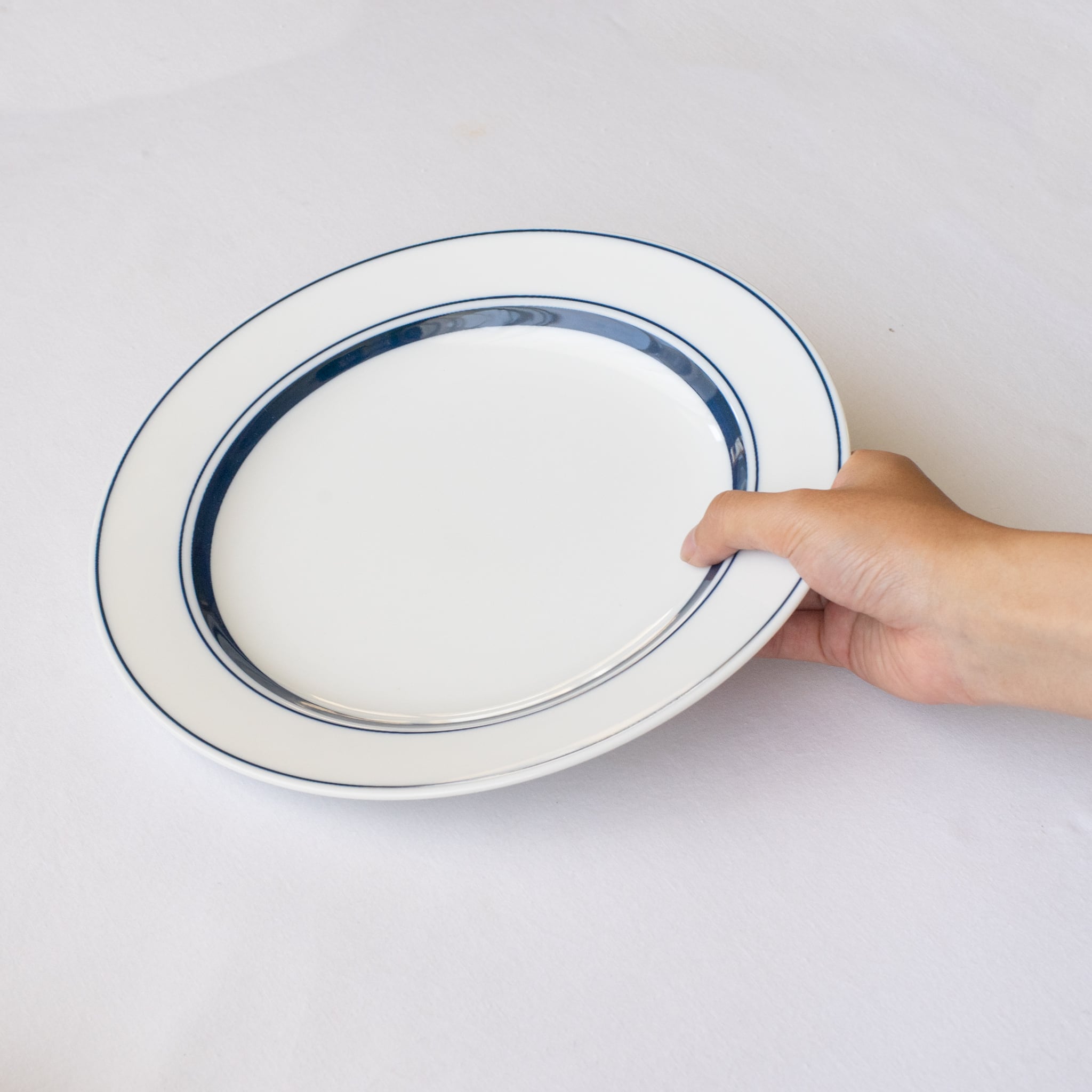 ブルーラインの大プレート【24cm】 | Kamani | 多治見で営む 美濃焼器