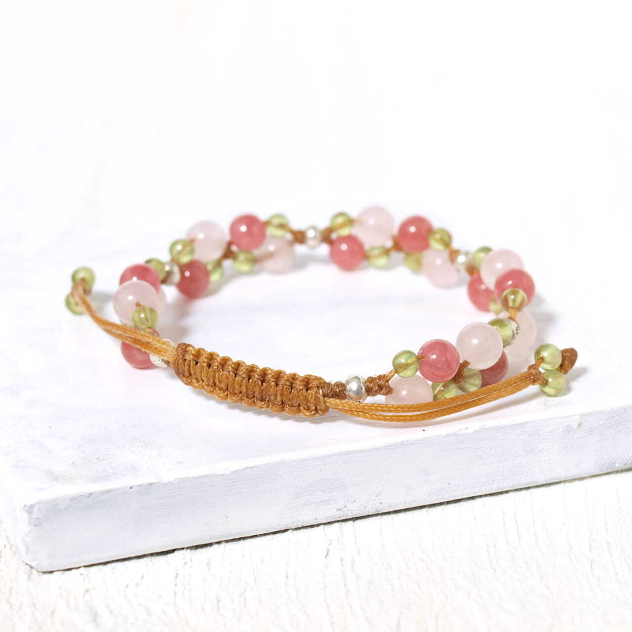 アルゼンチン産ロードクロサイト＋ローズクォーツ＋ペリドット花＊花