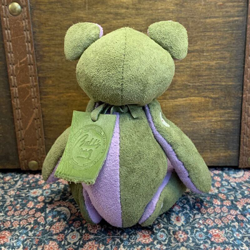 ピッグスウェードのベルベア★マイスターの手作り「ベルズベア」うぐいす×ふじ　写真の1点販売です