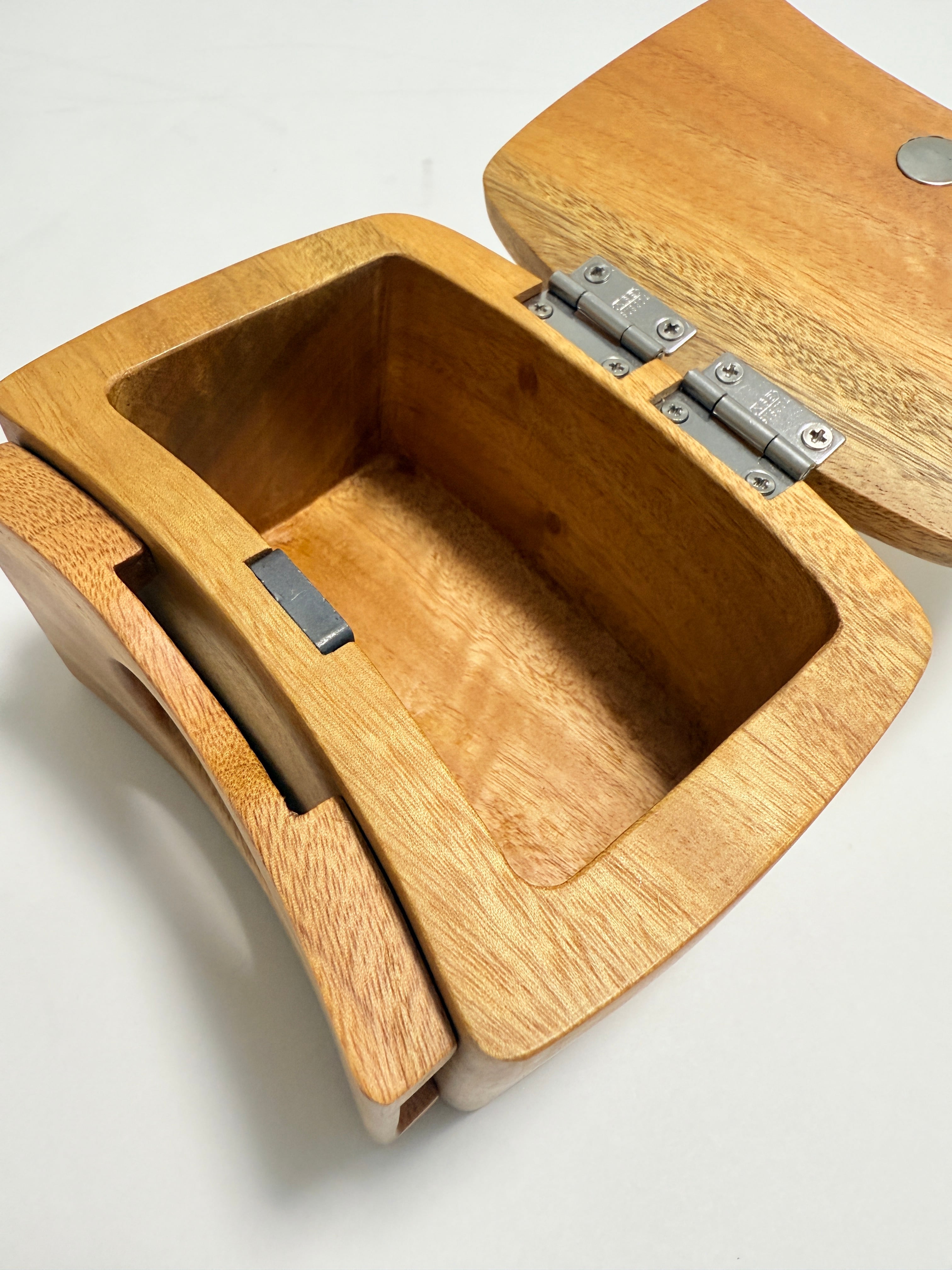 クスノキ くりぬきミニタイプ UROKODO餌箱 落とし込み、ヘチ釣り、前