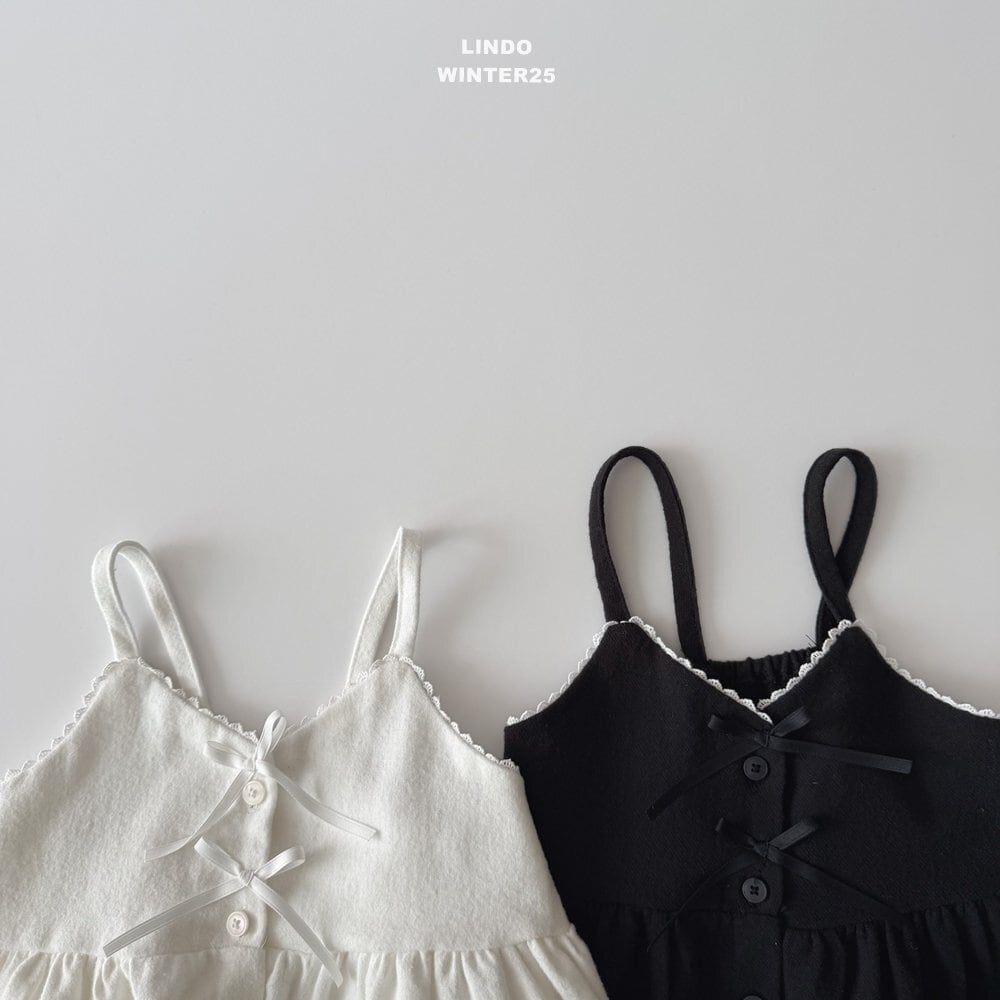 【予約商品】 flounced strap blouse