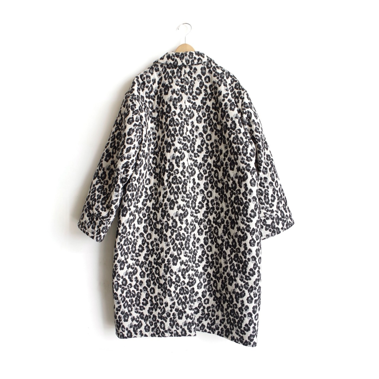 SINME レオパードコート ホワイト×ブラック
