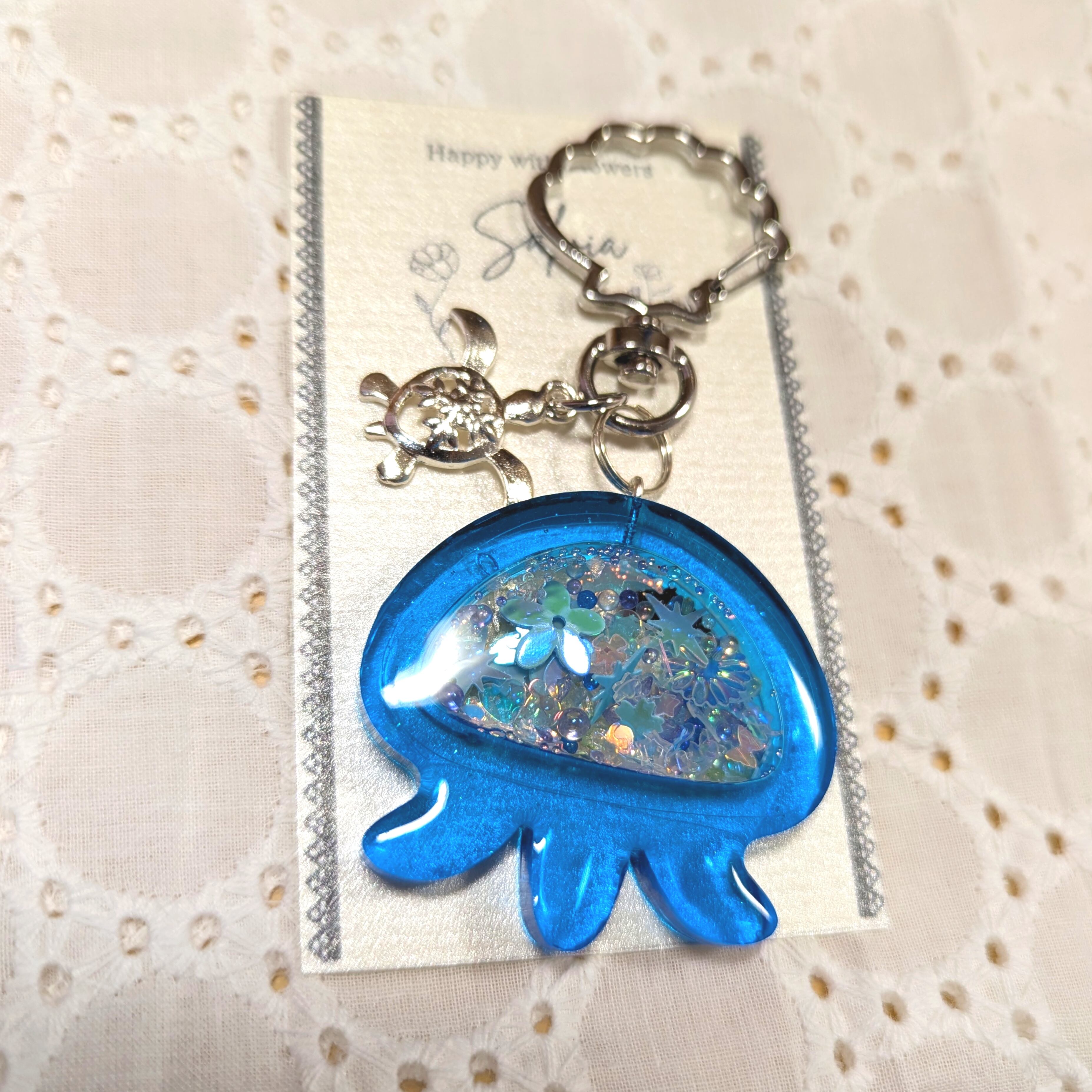 クラゲ(海イメージモチーフ)シャカシャカキーホルダー | Salvia