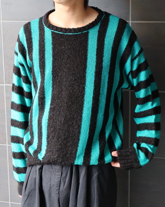 short length design knit