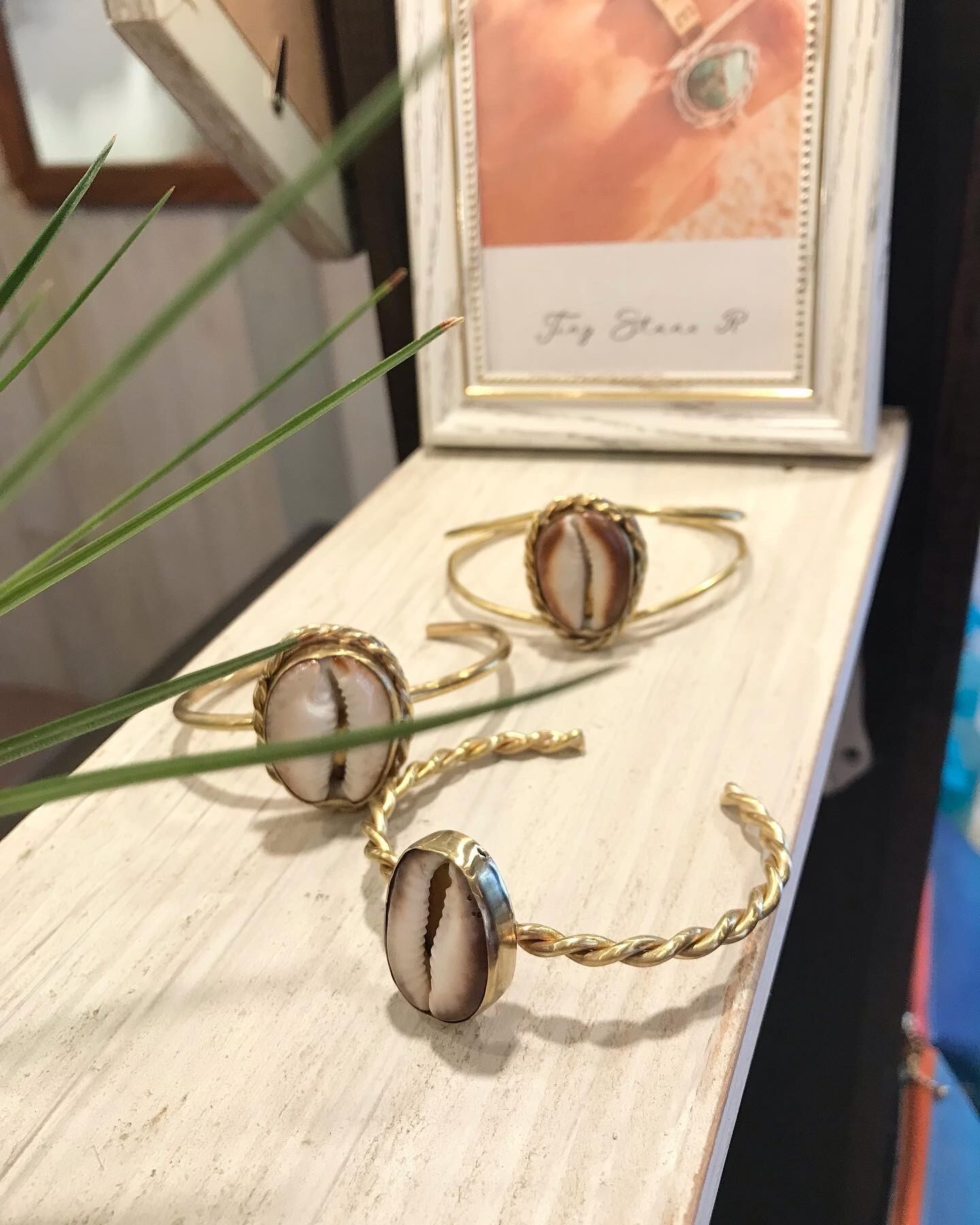 calee ウィングバングル真鍮 calee ウィングバングル真鍮 calee ウィングバングル真鍮