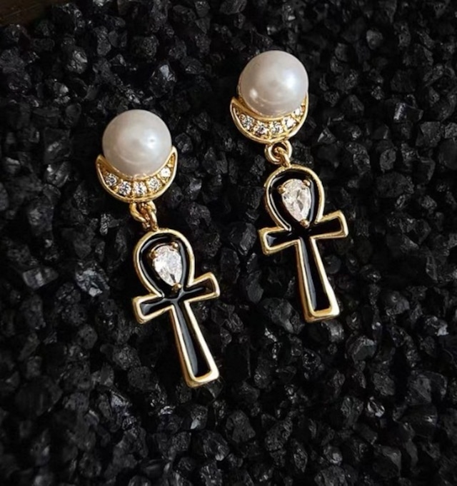【4月新作アイテム】【合計5999円以上で購入可能】Egypt desiph ankh earling  エジプトアンク　ブラックピアス、イヤリング