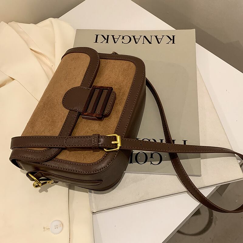 オータムウィンタースタンダードレッドシングル レトロ 秋物 冬物 スクウェア メッセンジャーバッグ Tiancai_Wing_Bag3812425264