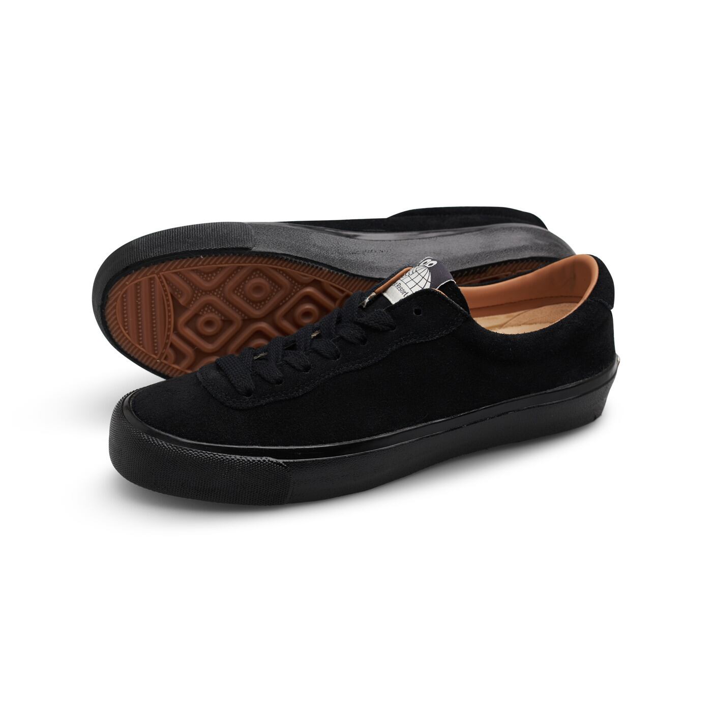 LASTRESORT / VM001 SUEDE LO / BLACK & BLACK | LATITUDE