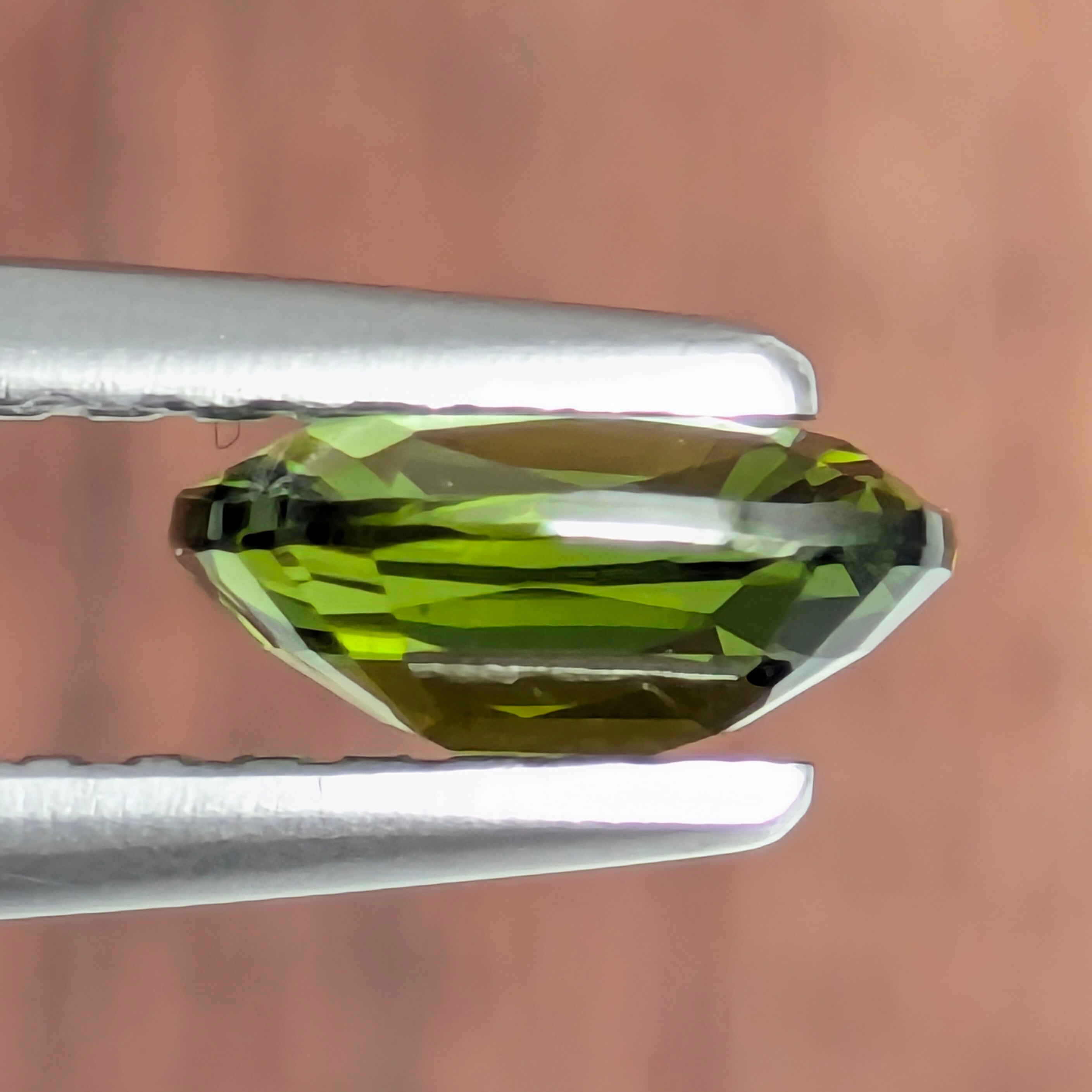 グリーントルマリンルース【0.72ct】PRO208641 | Gem's Subculture